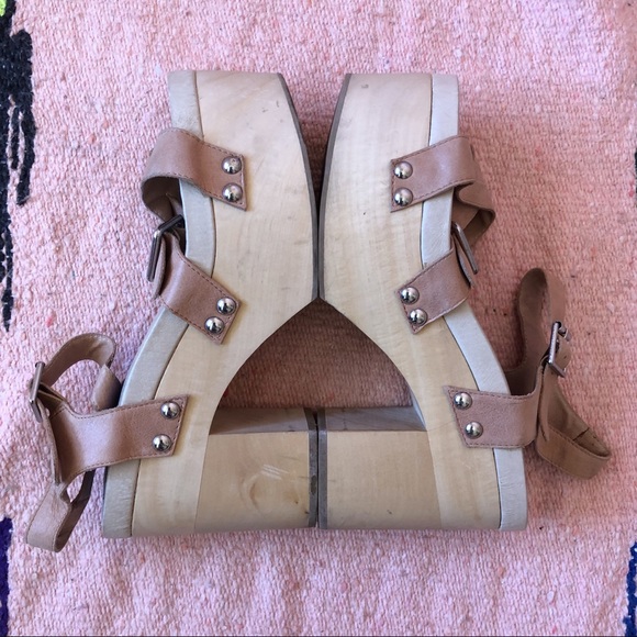 Jeffrey Campbell Nude Leather Wooden Clog Platform - Picture 3 of 4